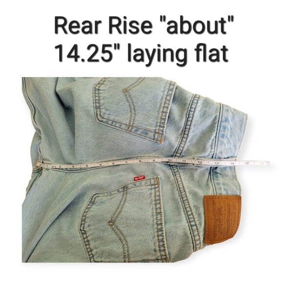 Levis Premium 80s Mom Jeans Light Wash High Rise Tapered Raw Hem Size 26 - Picture 10 of 16